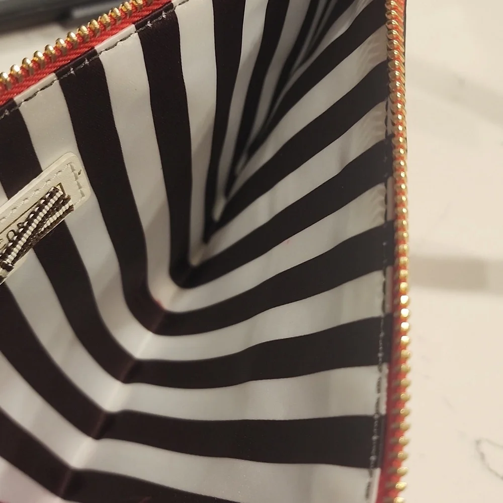 Henri BendelLeather Clutch